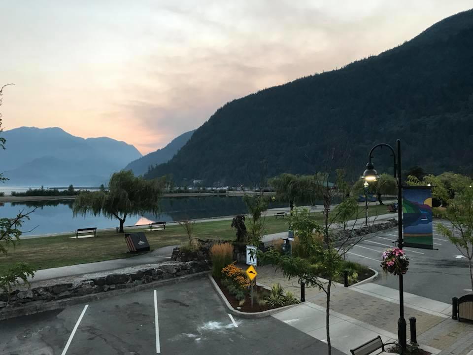 Spring Villa Hotel Harrison Hot Springs Exterior photo