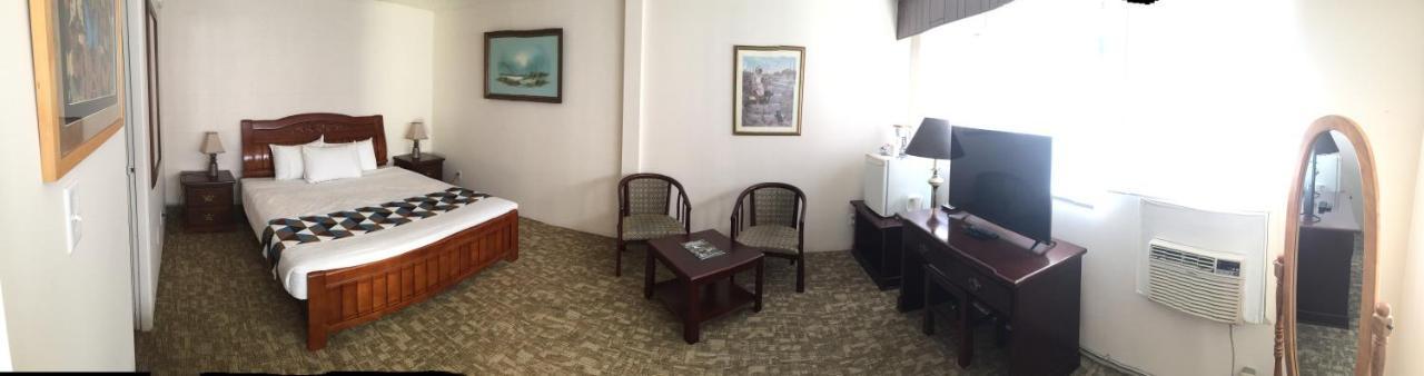 Spring Villa Hotel Harrison Hot Springs Exterior photo